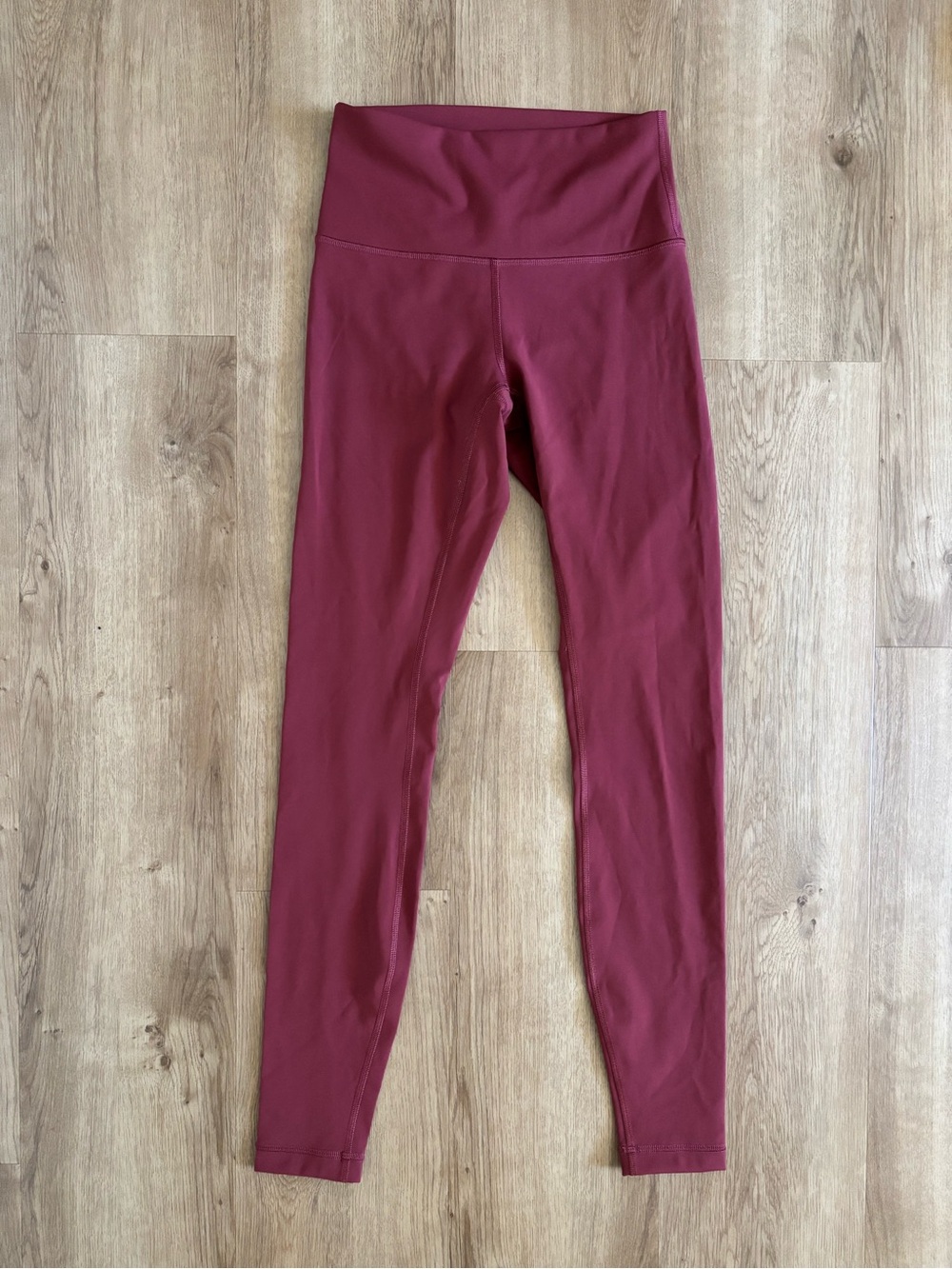 Lululemon Leggings Women’s 4 Cranberry Burgundy Wunder Train